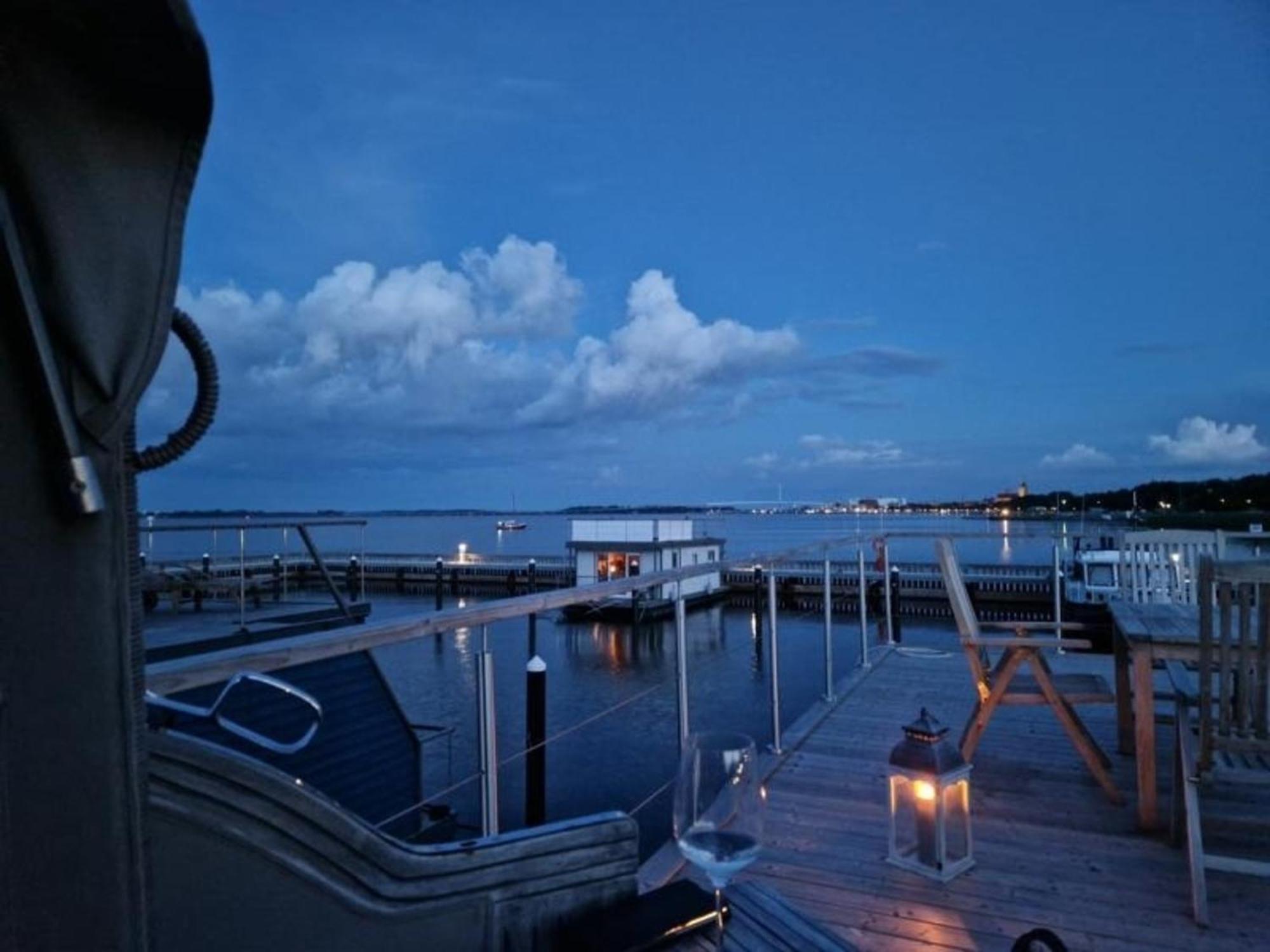 Hausboot Liliput Hotel Stralsund Exterior photo